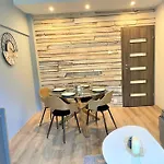 Apartment In The Center Next To Ndk *
