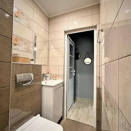 Apartmán In The Center Next To Ndk *