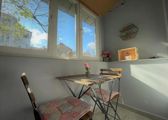 In The Center Next To Ndk Апартаменты *