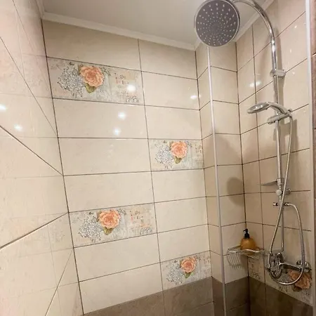 In The Center Next To Ndk 아파트 *