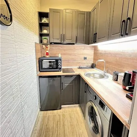 In The Center Next To Ndk * 소피아